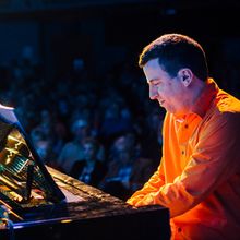 A CARPENTERS CHRISTMAS to Bring Holiday Cheer to Raue Center for the Arts