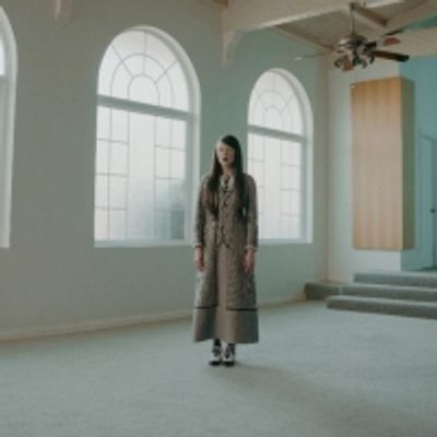 Allie X Announces 'The Cape God' Digital Concert Dec. 17