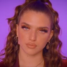 Mae Muller Shares Dazzling 'Therapist' Video