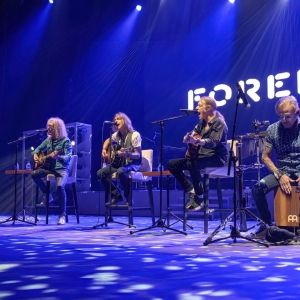 Adam Pascal Will Direct Premiere of FEELS LIKE THE FIRST TIME – THE FOREIGNER MUSICAL
