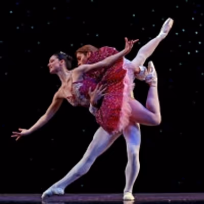 BWW Review: The Syracuse City Ballet Presents THE NUTCRACKER at The Oncenter Crouse Hinds Theater
