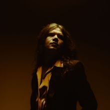 Sawyer Hill to Release Debut EP Heartbreak Hysteria in April; Shares New Track