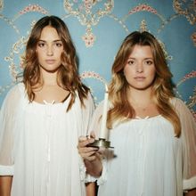 TWO GIRLS ONE GHOST Podcast to Play The Den in September