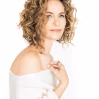 Listen: Amy Brenneman Talks JUDGING AMY and More on LITTLE KNOWN FACTS