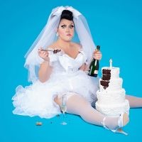 Drag Icon BenDeLaCreme's Spring Tour Comes to Des Moines in May
