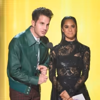 VIDEO: Ben Platt Presents at the 2019 AMAs! Video