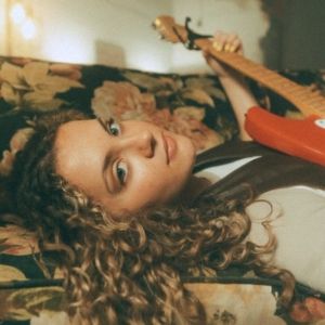 Izzy Mahoubi Releases Debut EP 'How To Run'