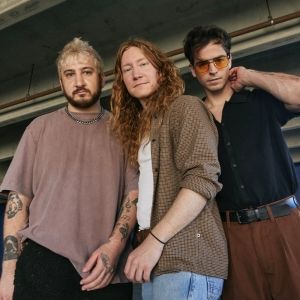 Flor Release New Single 'Kick It'