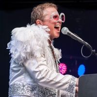 BWW Review: Kenny Metcalf Rocks the El Portal in the Ultimate Elton John Tribute Show