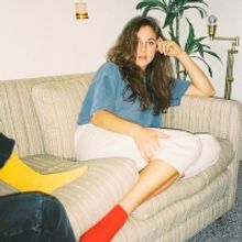 Jenny Banai Releases New Single 'Paper Plain' Off Upcoming Sophomore Album…