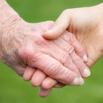 BWW REVIEW: NEIGHBOURHOOD WATCH's Tale Of Connection And Community Is Even More Striking In These Socially Distanced Times