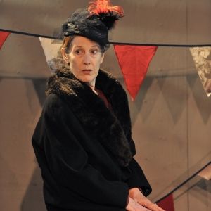 MRS. ROOSEVELT FLIES TO LONDON Comes to Northumberland