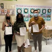 The Kravis Center Provides 550 Disney Kids Craft Kits to 11 Palm Beach County Title 1