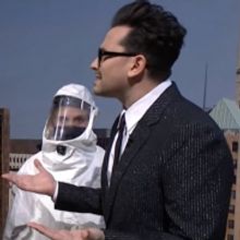 VIDEO: Dan Levy is Joined by Eugene Levy, Talks SCHITT'S CREEK and More in SATURDAY…