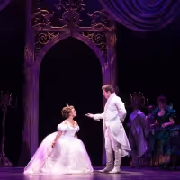 BWW Review: RODGERS + HAMMERSTEIN'S CINDERELLA at Paper Mill Playhouse-An Elegant…