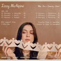 Photos: Lizzy McAlpine to Launch THE OVER COUNTRY TOUR in Australia and New Zealand