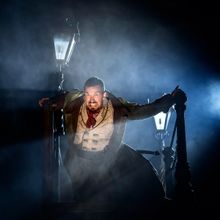 Interview: 'It's Very Emotionally Intense': Actor Aaron Sidwell on Playing Bill Sikes