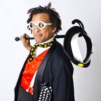 Unique Derique to Return to The Marsh Berkeley With FOOL LA LA: HOLIDAY GIFT!