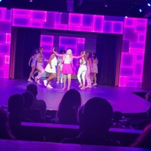 Review: LEGALLY BLONDE: THE MUSICAL at Alhambra Theatre and Dining