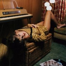 VIDEO: Taylor Swift Shares Behind-the-Scenes Look at 'Midnights' Album