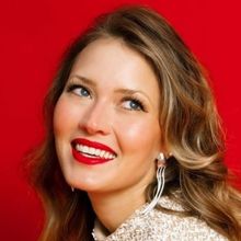 Bonner Rhae Releases Festive New Classic 'Just Because It's Christmas'