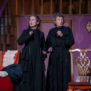 Review: ARSENIC AND OLD LACE at The Candlelight Theatre