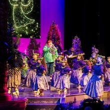 GRAMMY Winner Kalani Pe'a Brings Hawaiian Christmas Tour to Los Angeles In December