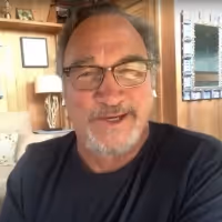 VIDEO: Jim Belushi Talks Growing Cannabis on His Oregon Farm on LATE NIGHT WITH SETH…