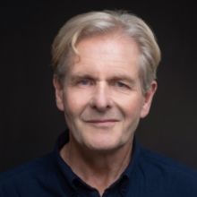Robert Bathurst to Play Scrooge in DOLLY PARTON'S SMOKY MOUNTAIN CHRISTMAS CAROL