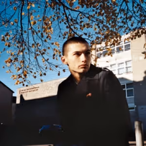 Glaive Unveils New Song 'huh'