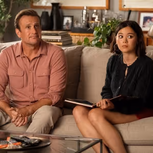Video: Jason Segel Returns in Sneak Peek Clip From SHRINKING Season 3 Premiere