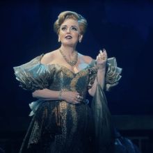 Video: ONCE UPON A ONE MORE TIME Cast Performs 'Toxic'