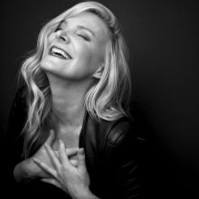 Jessica Hendy To Present Industry Reading of New Bio-Musical, WALKING WITH BUBBLES Th