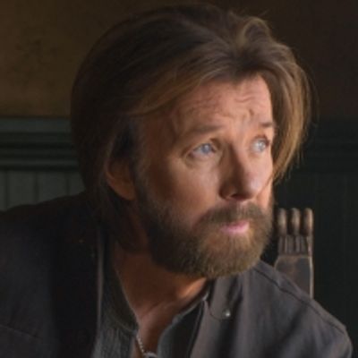 Ronnie Dunn Releases New Version of Christmas Classic 'Have Yourself A Merry Little Christmas'