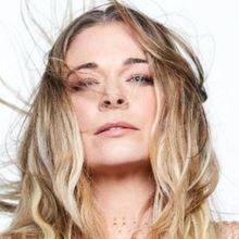 LeAnn Rimes Joins THE VOICE UK as a Coach