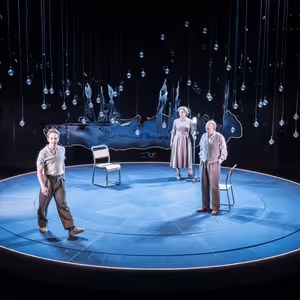 Review: COPENHAGEN, Hampstead Theatre