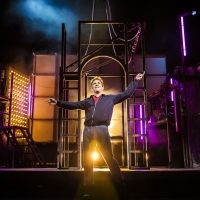 Review: CRUISE, Apollo Theatre