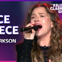 Kelly Clarkson Performs 'Piece By Piece' For Superfan's Emotional Series Finale Request