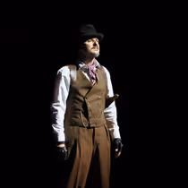 Coque Malla protagoniza LA ÓPERA DE LOS TRES CENTAVOS en el Teatro Infanta Isabel