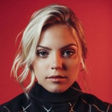 Reneé Rapp Will Lead THE SEX LIVES OF COLLEGE GIRLS on HBO