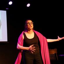 New York Comic Amy Veltman Will Make Edinburgh Debut