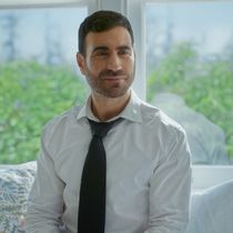 Video: Chubby Bunny Game Goes Wrong in SHRINKING Season 3 Clip