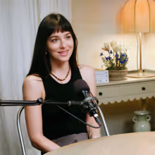 Video: Dakota Johnson Says She Might Do a Broadway Play in 2028
