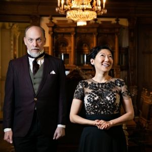 Review: DINNER FOR ONE at Jungle Theater