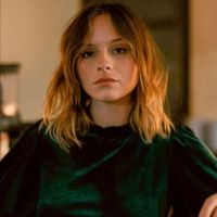 Gabrielle Aplin Releases Multilingual Lyric Video for 'Like You Say You Do'