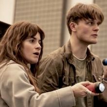 Video: Go Behind the Scenes of STRANGER THINGS: THE FIRST SHADOW on GMA