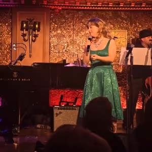 Review: Ella Mae Dixon Swings Through Broadway at 54 Below