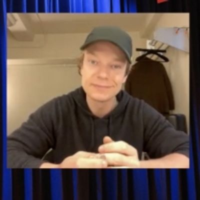 VIDEO: Alfie Allen Talks HANGMEN, McDonagh & More on Backstage with Richard Ridge