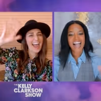 VIDEO: Kelly Clarkson & The GIRLS5EVA Cast Gush Over Their Favorite Girl Groups Video