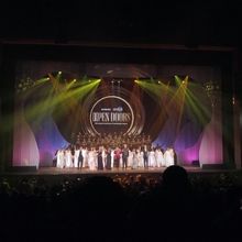 Video: OPEN DOORS Concert Cast, Led by Regine Velasquez, Take Their Bows